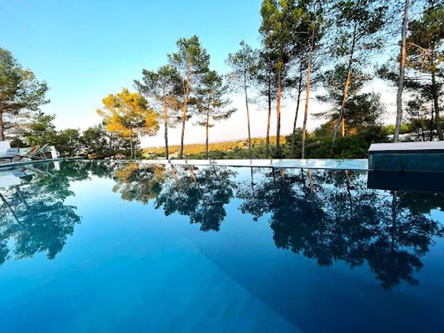 Vente Maison 11 pièces 400 m2 Nimes
