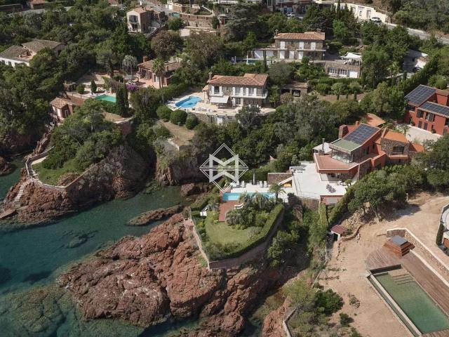 Vente maison 12 pièces Miramar 06