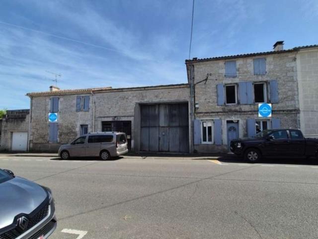 Vente maison 12 pièces Angoulême 16