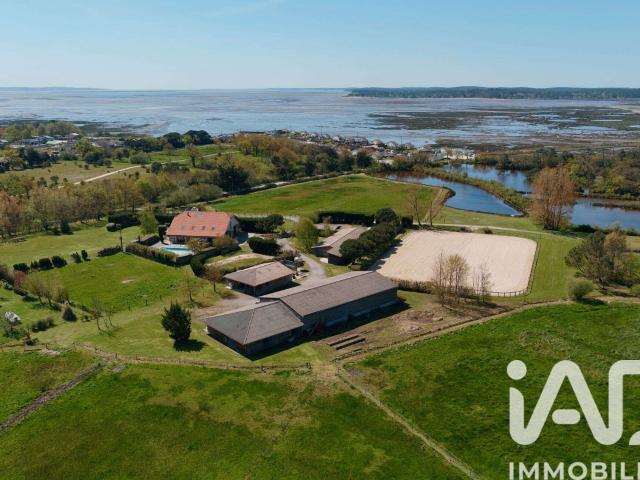 Vente maison 12 pièces Arès 33