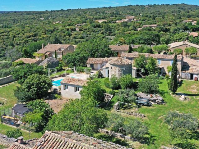 Vente maison 12 pièces Gordes 84