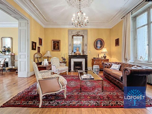 Vente maison 12 pièces La Roche sur Yon 85