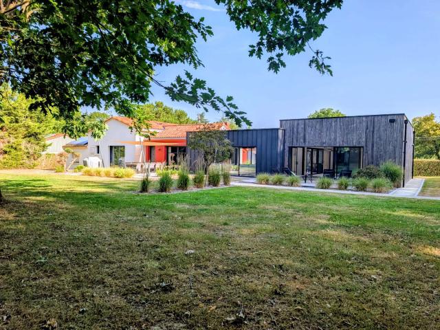 Vente maison 12 pièces Les Herbiers 85