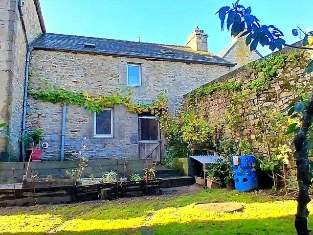 Vente maison 12 pièces Gurunhuel 22