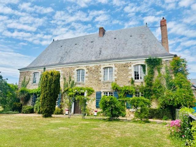 Vente maison 12 pièces Saint Fort 53