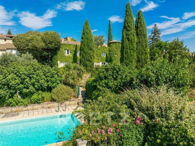 Vente maison 12 pièces Visan 84