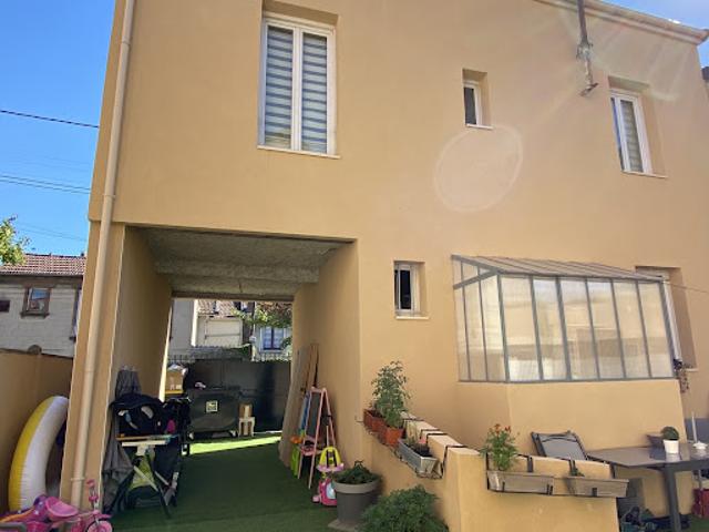 Vente Maison 12 pièces 150 m2 Stains