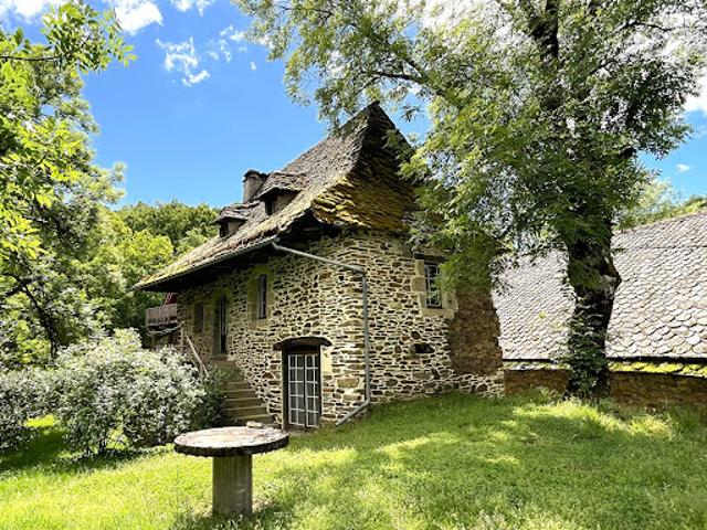 Vente Maison 12 pièces 198 m2 Lapeyrugue