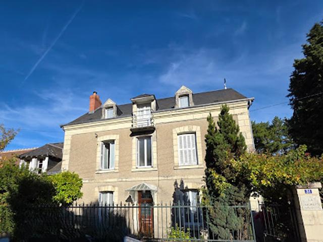 Vente Maison 12 pièces 240 m2 La Roche Posay