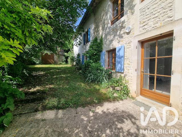 Vente Maison 12 pièces 253 m2 Marcillac Lanville
