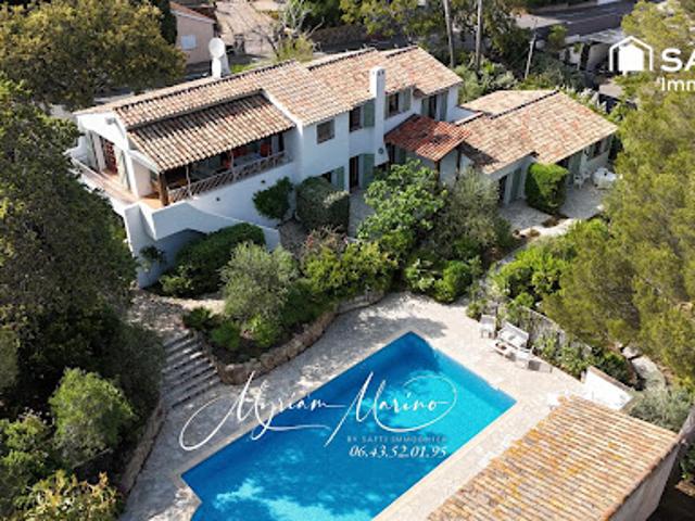 Vente Maison 12 pièces 250 m2 Saint aygulf