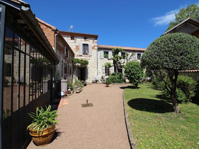 Vente Maison 12 pièces 258 m2 Malause