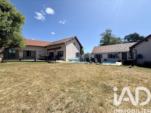 Vente Maison 12 pièces 260 m2 Digoin