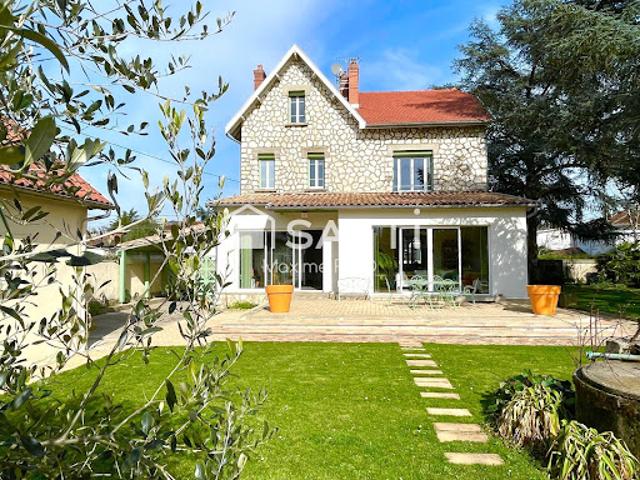 Vente Maison 12 pièces 260 m2 Marmande