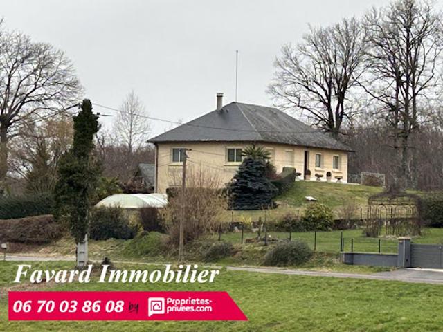 Vente Maison 12 pièces 260 m2 Saint Mexant