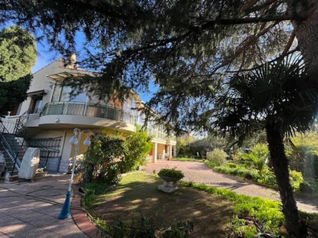 Vente Maison 12 pièces 265 m2 La Ciotat