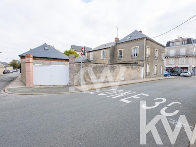 Vente Maison 12 pièces 268 m2 Janville