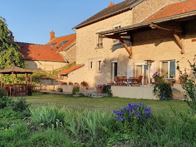 Vente Maison 12 pièces 270 m2 Lagery