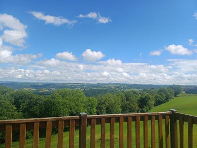 Vente Maison 12 pièces 276 m2 Clairvaux d'Aveyron