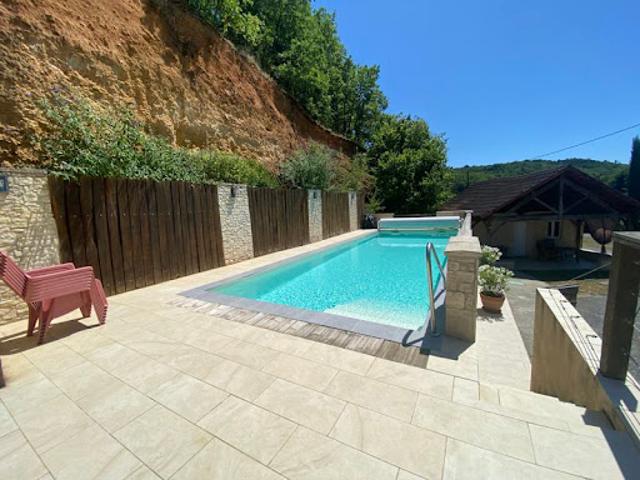 Vente Maison 12 pièces 276 m2 Montignac