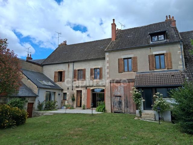 Vente Maison 12 pièces 289 m2 Saint Saulge