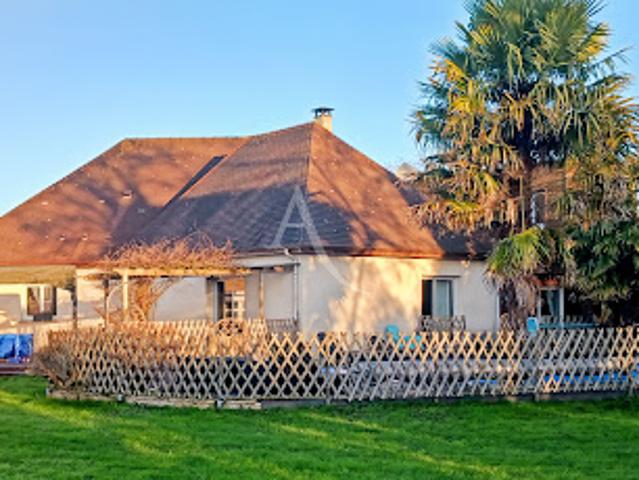 Vente Maison 12 pièces 293 m2 Etrépagny