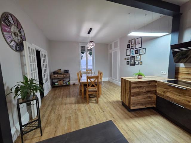 Vente Maison 12 pièces 209 m2 Moulins