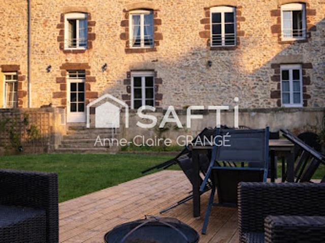Vente Maison 12 pièces 221 m2 Fresnay sur Sarthe
