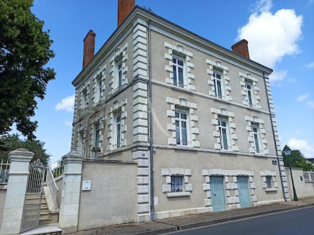 Vente Maison 12 pièces 225 m2 Valençay