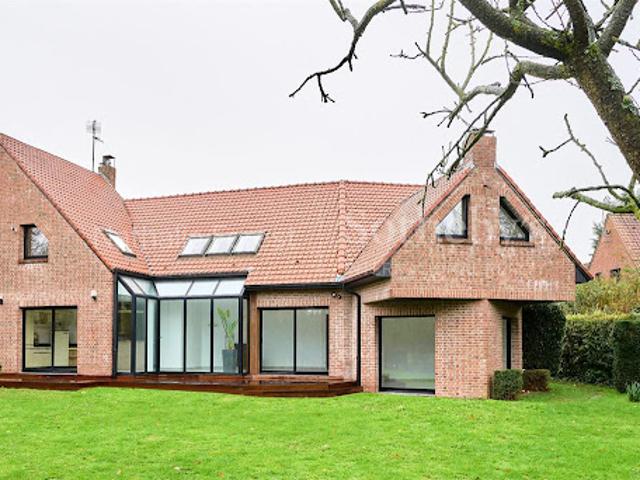 Vente Maison 12 pièces 225 m2 Sainghin en Mélantois
