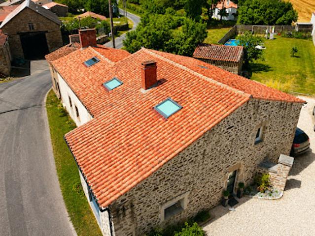 Vente Maison 12 pièces 231.37 m2 Legé