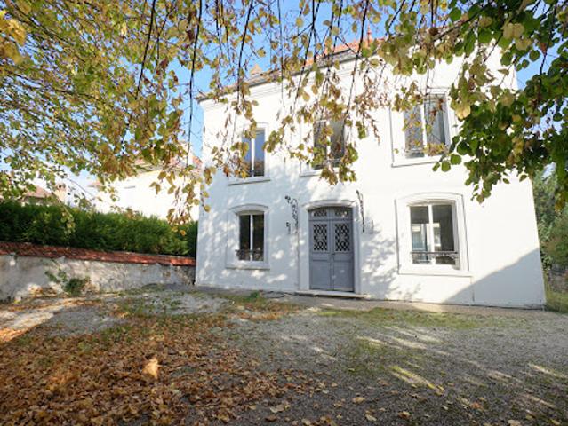 Vente Maison 12 pièces 235 m2 Mézières sur Seine