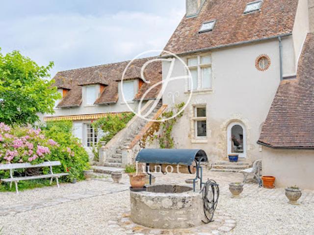 Vente Propriété 12 pièces 340 m2 Saint Denis sur Loire