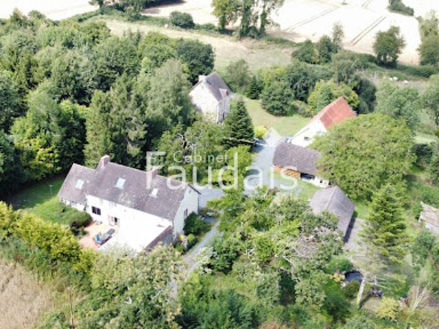 Vente Maison 12 pièces 350 m2 Feugères