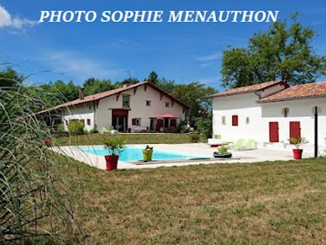 Vente Maison 12 pièces 377 m2 Saint Martin de Seignanx