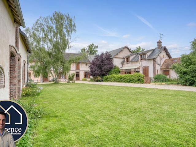 Vente Maison 12 pièces 378 m2 La Boissière Ecole