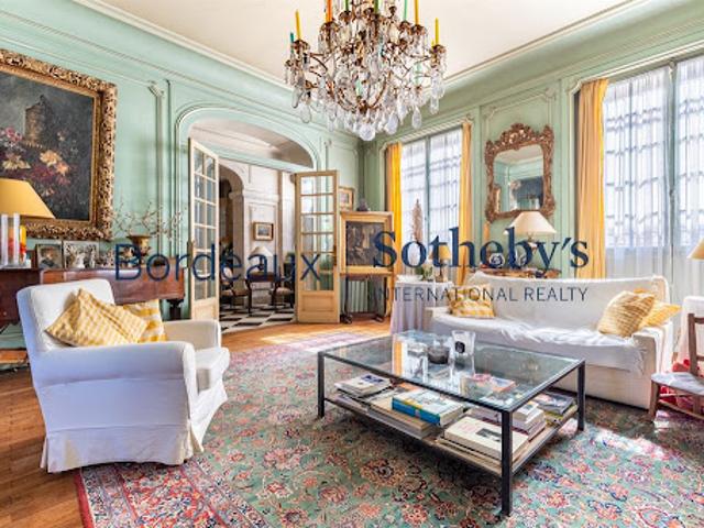 Vente Maison 12 pièces 380 m2 Bordeaux