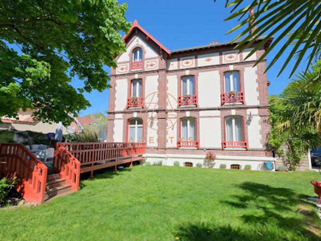 Vente Maison 12 pièces 384.42 m2 Joinville le Pont