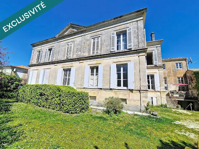 Vente Maison 12 pièces 386 m2 Saint Genis de Saintonge