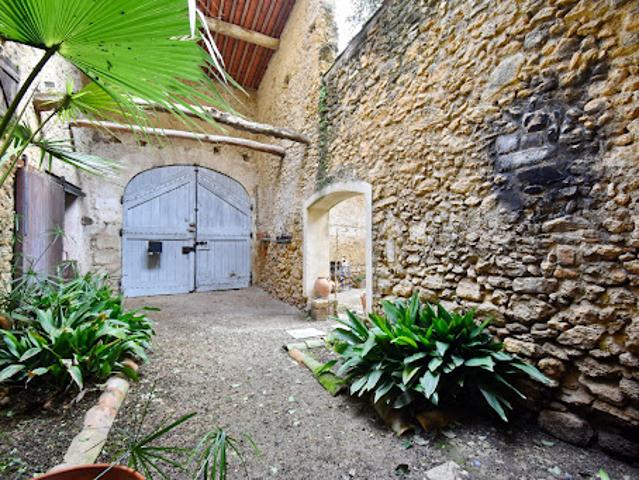 Vente Maison 12 pièces 391 m2 Magalas