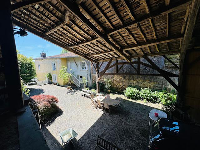 Vente Maison 12 pièces 300 m2 Lasserre