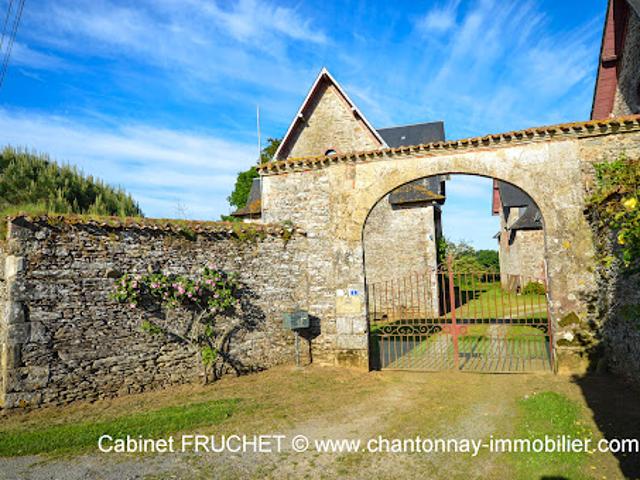 Vente Maison 12 pièces 300 m2 Les Herbiers