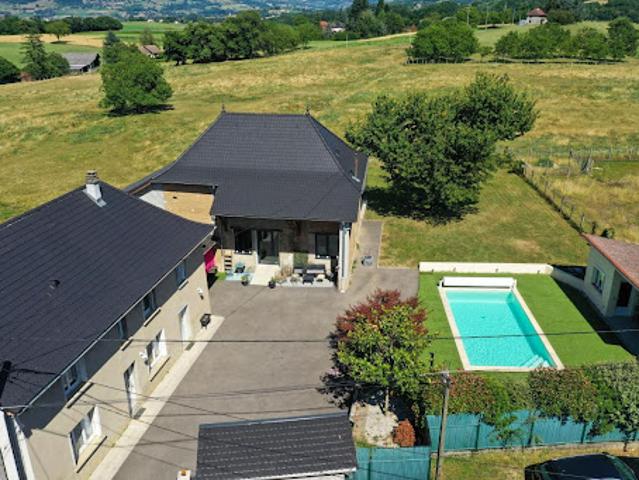 Vente Maison 12 pièces 300 m2 Saint Genix les Villages