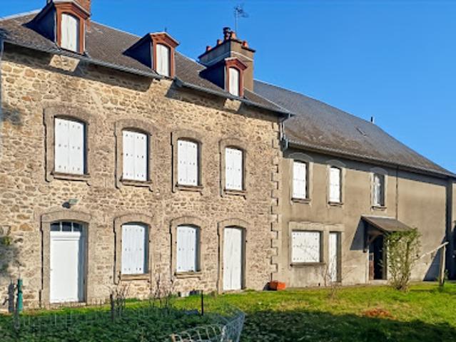 Vente Maison 12 pièces 302 m2 La Souterraine