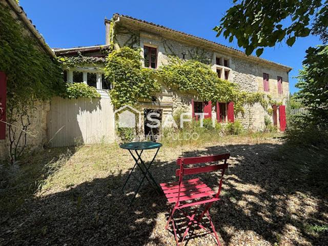 Vente Maison 12 pièces 305 m2 Civrac de Blaye