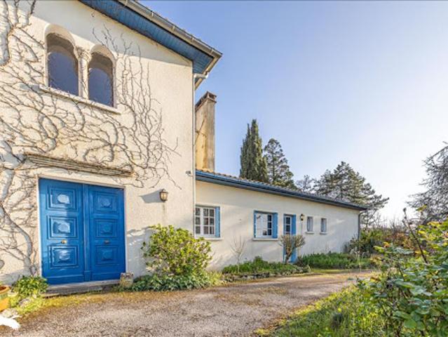 Vente Maison 12 pièces 327 m2 Coulonges sur l'Autize