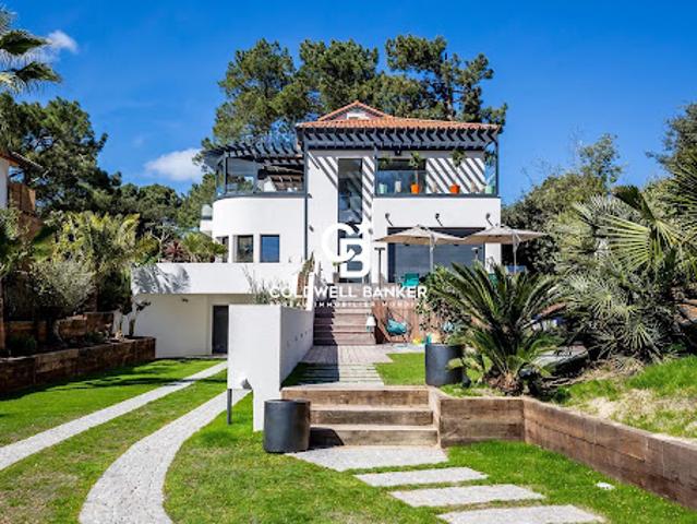 Vente Maison 12 pièces 490 m2 Pyla sur mer