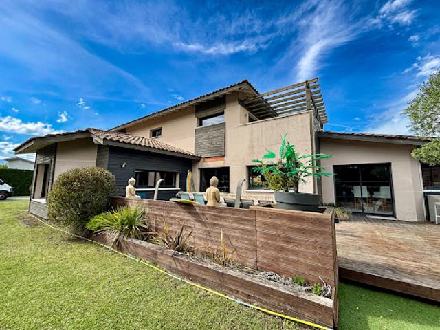 Vente Maison 12 pièces 400 m2 Messanges