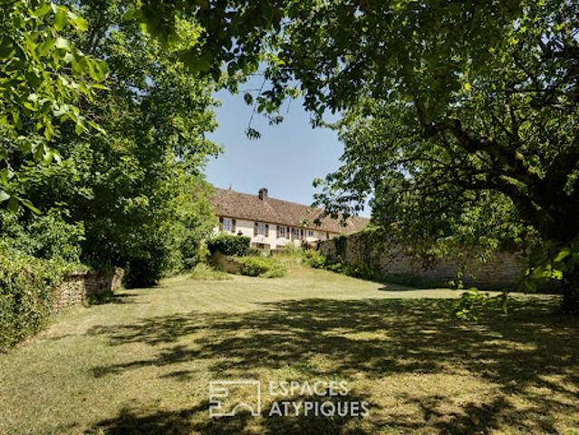 Vente Maison 12 pièces 410 m2 Gy