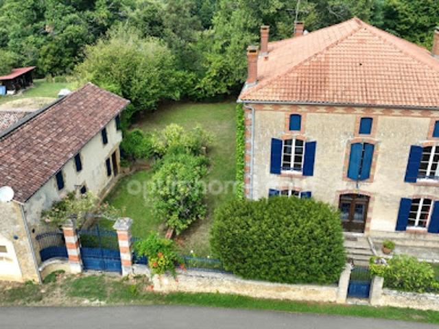Vente Maison 12 pièces 430 m2 Cazaubon